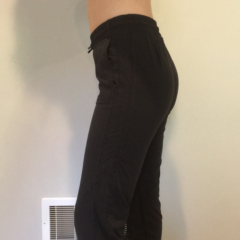 Ivivva Joggers